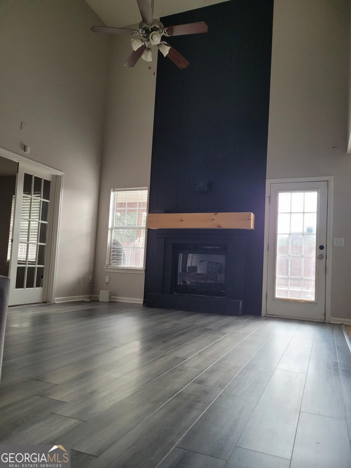 5721 Colonnade Drive Property Photo 9