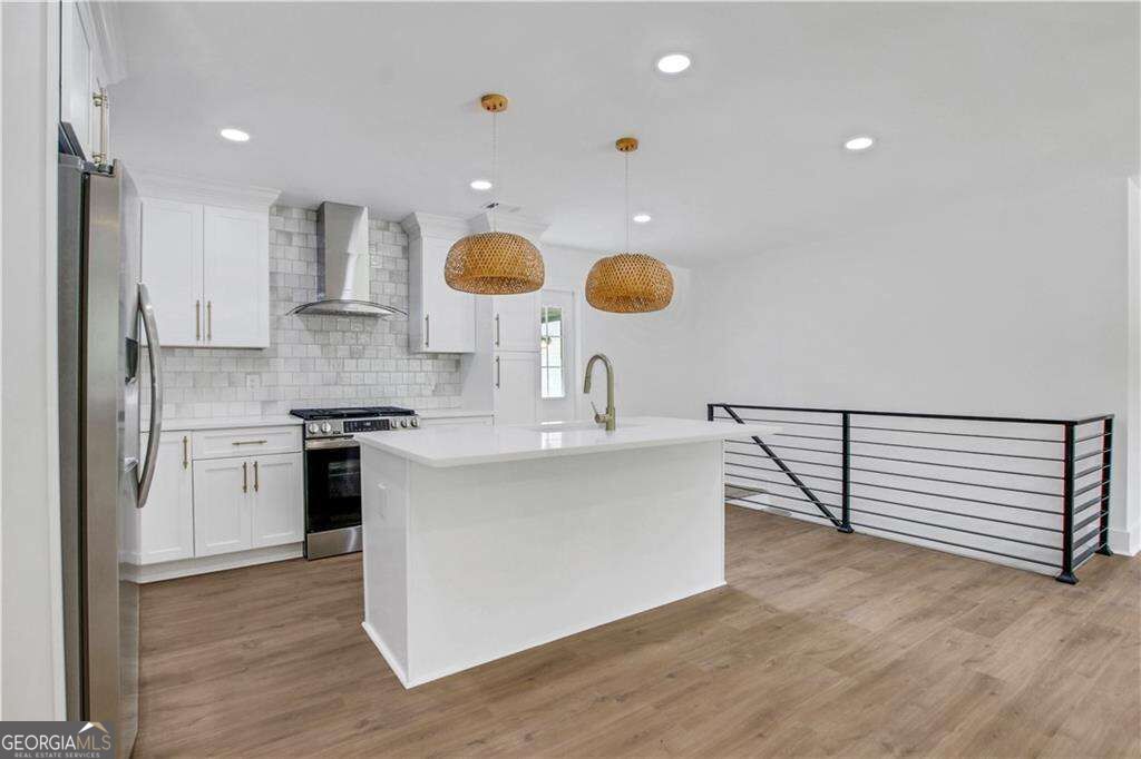 1905 Delowe Place Sw Property Photo 3
