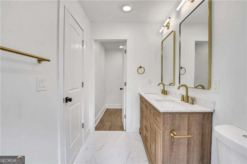 1905 Delowe Place Sw Property Photo 17