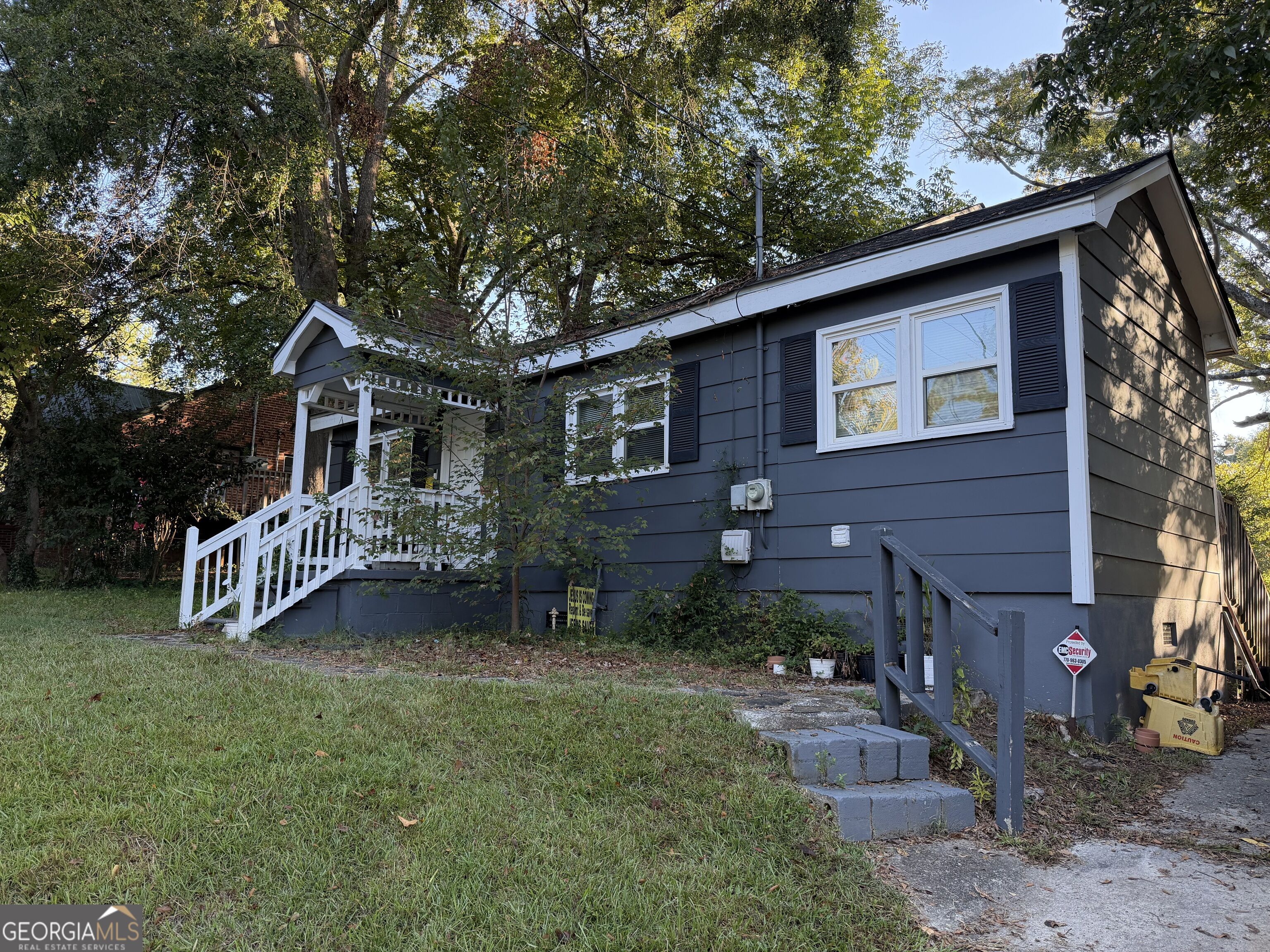 263 S Pond Street Property Photo 1