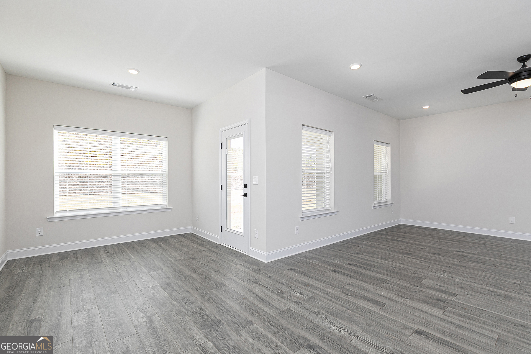 130 Cantrell Way Property Photo 8