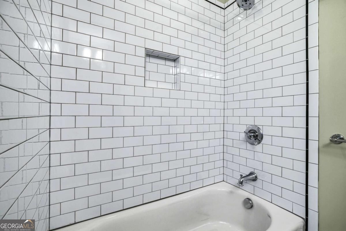 1426 Harvard Road Ne Property Photo 41