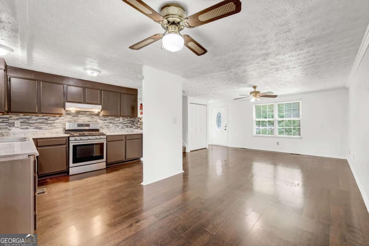 5393 Kristian Court Property Photo 6