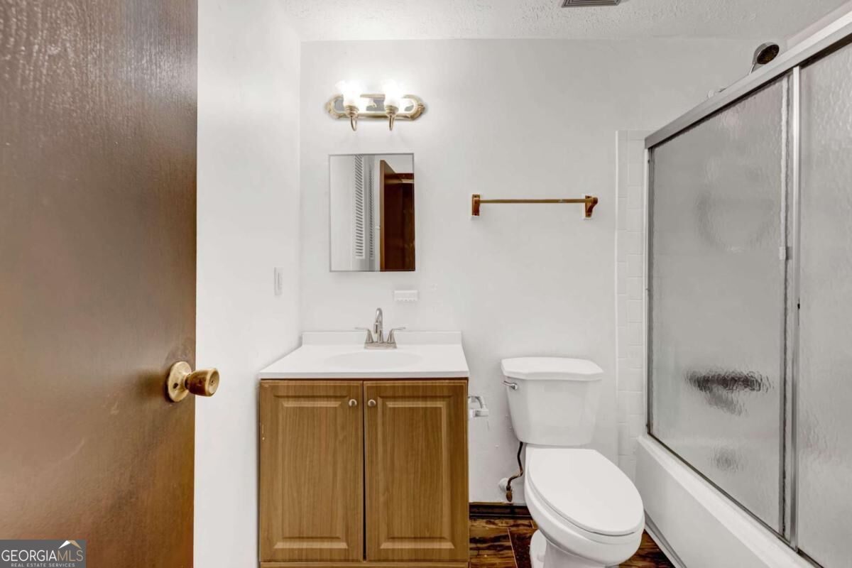 5393 Kristian Court Property Photo 8