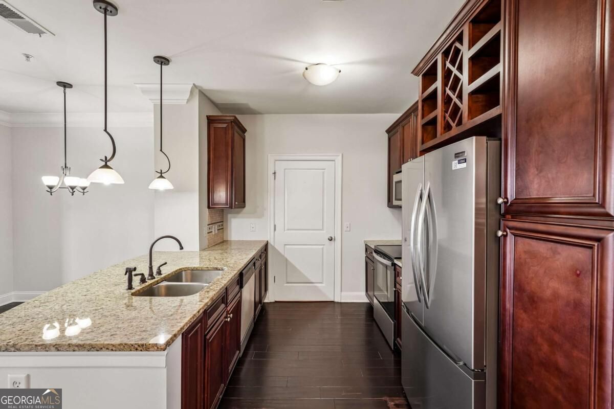 901 Abernathy Road Ne # 6230 Property Photo 5
