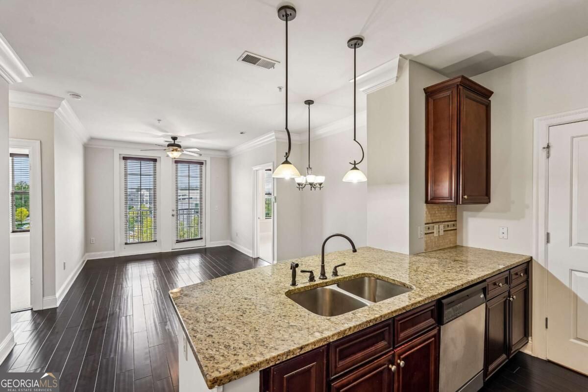 901 Abernathy Road Ne # 6230 Property Photo 6