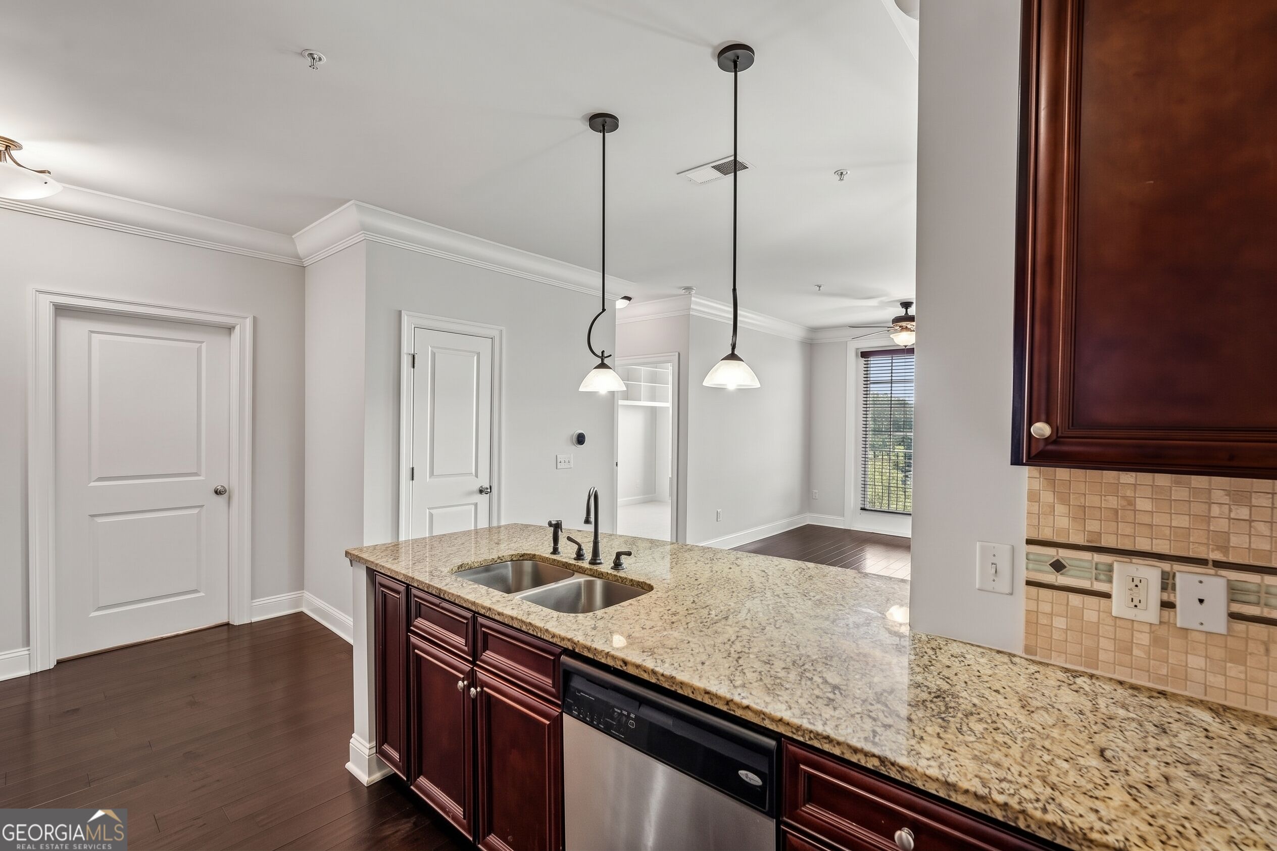 901 Abernathy Road Ne # 6230 Property Photo 8