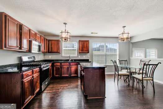 651 Vaughan Drive Property Photo 15