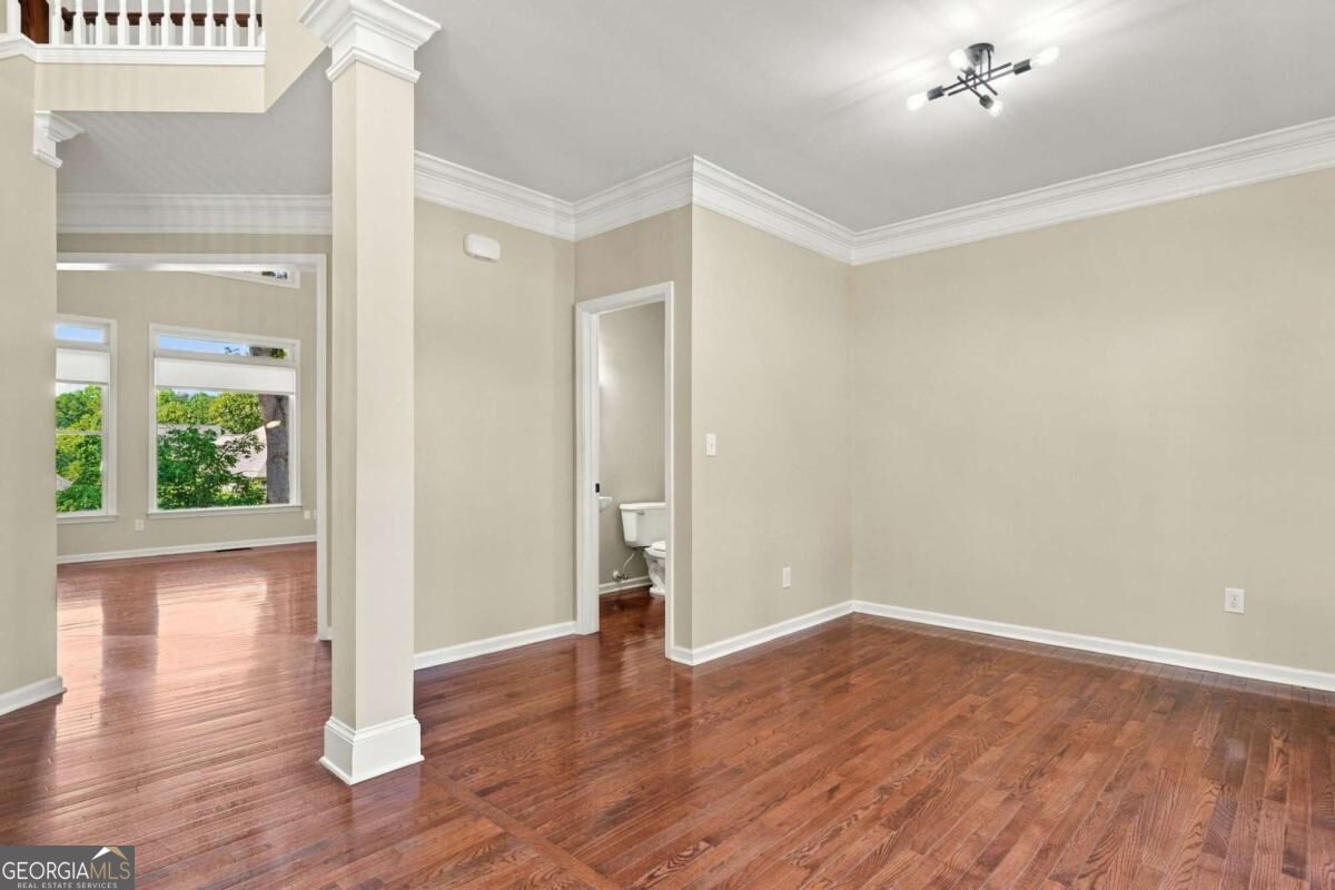 845 Valley Drive Property Photo 8