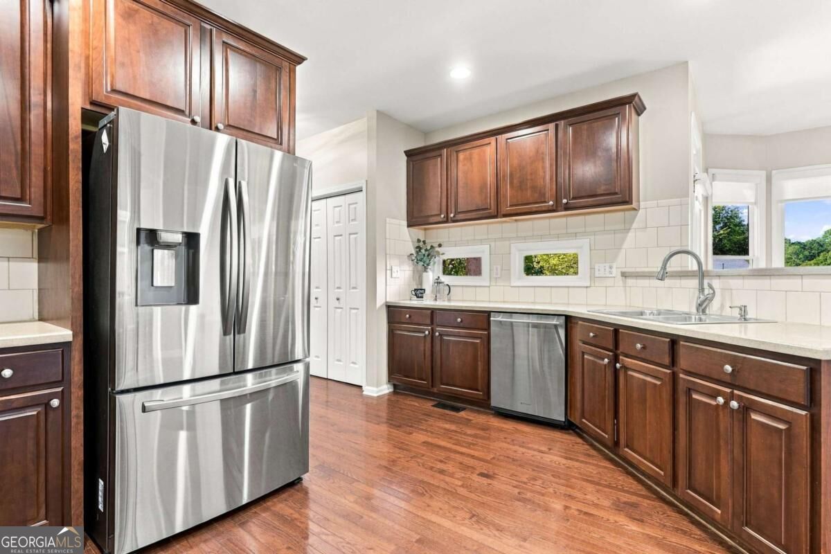 845 Valley Drive Property Photo 19