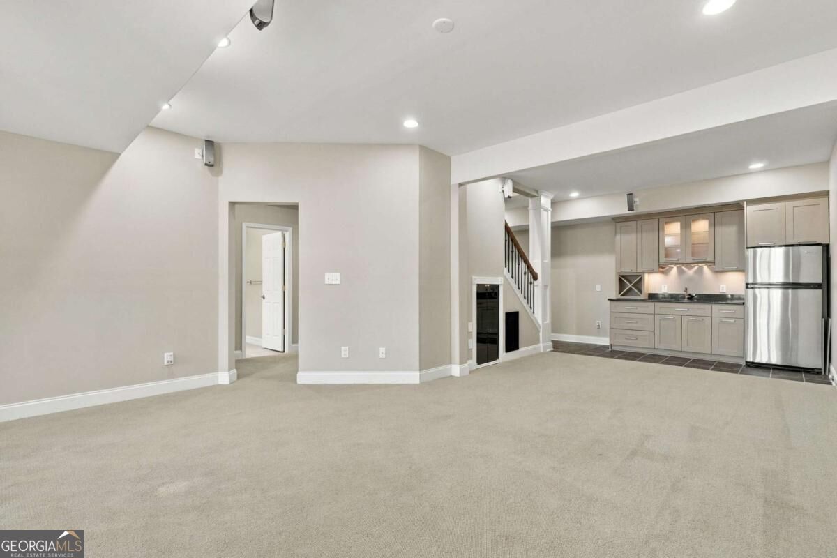 845 Valley Drive Property Photo 46