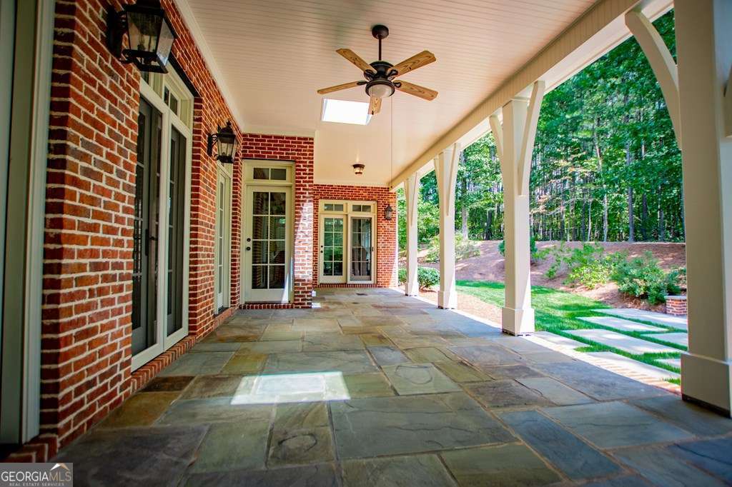 124 Greystone Drive Property Photo 10
