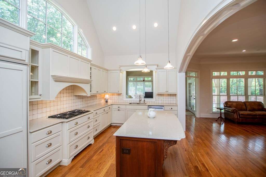 124 Greystone Drive Property Photo 25