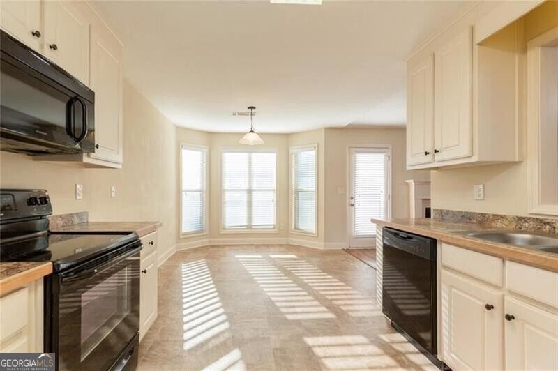 947 Haymon Drive Property Photo 10