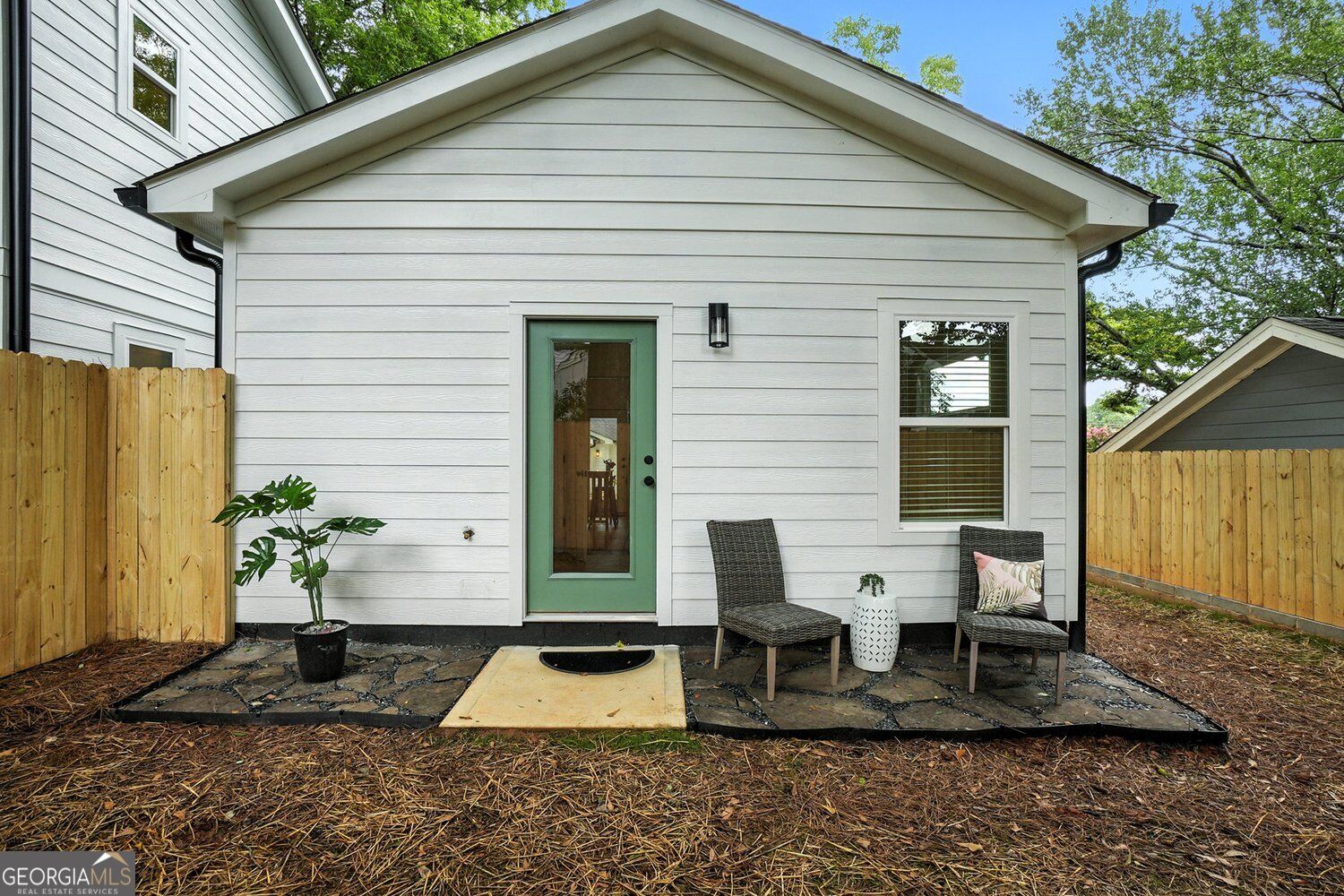 1597 Glenwood Avenue Se # B Property Photo 6