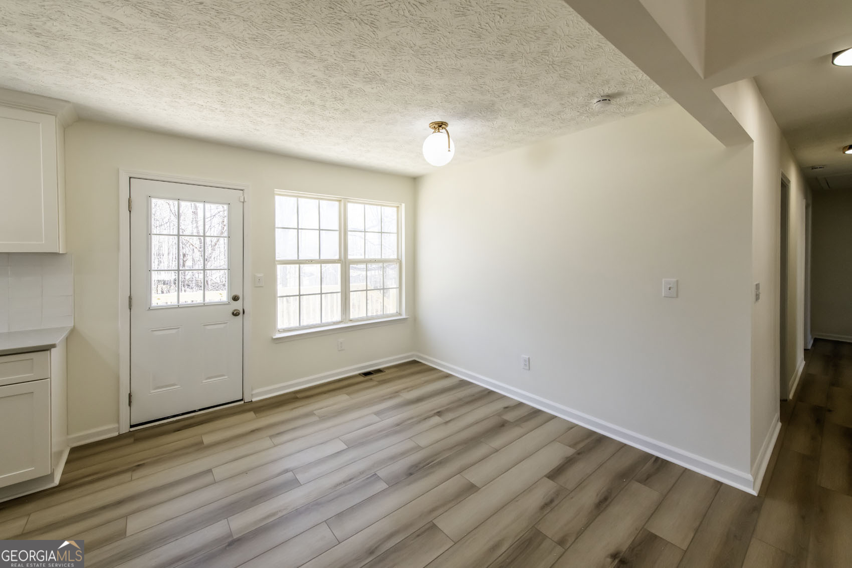 2192 Stenger Road Property Photo 6