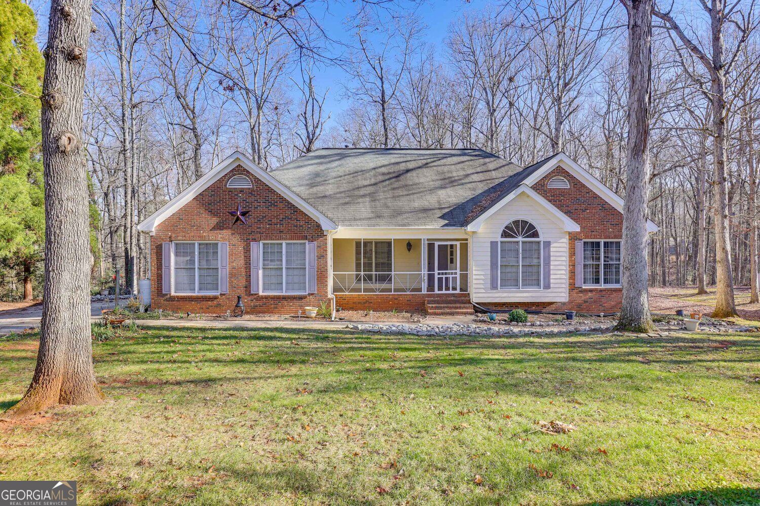 3075 Superior Drive Se Property Photo 1