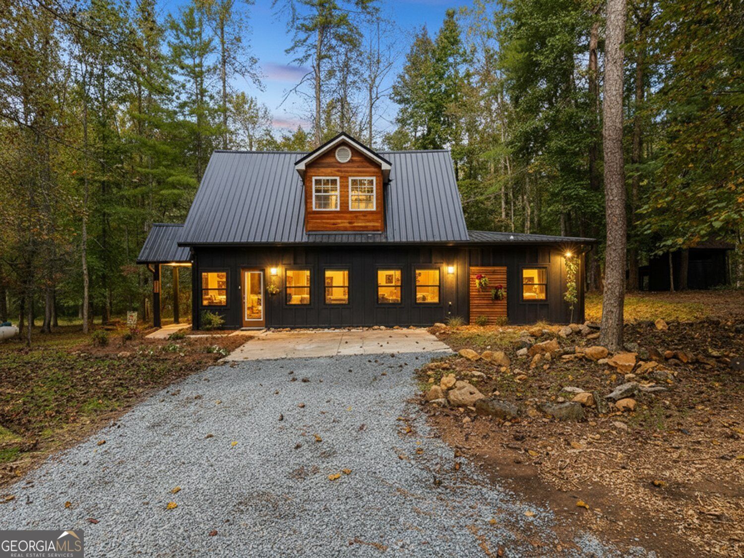 331 Rocky Hollow Road Property Photo 1