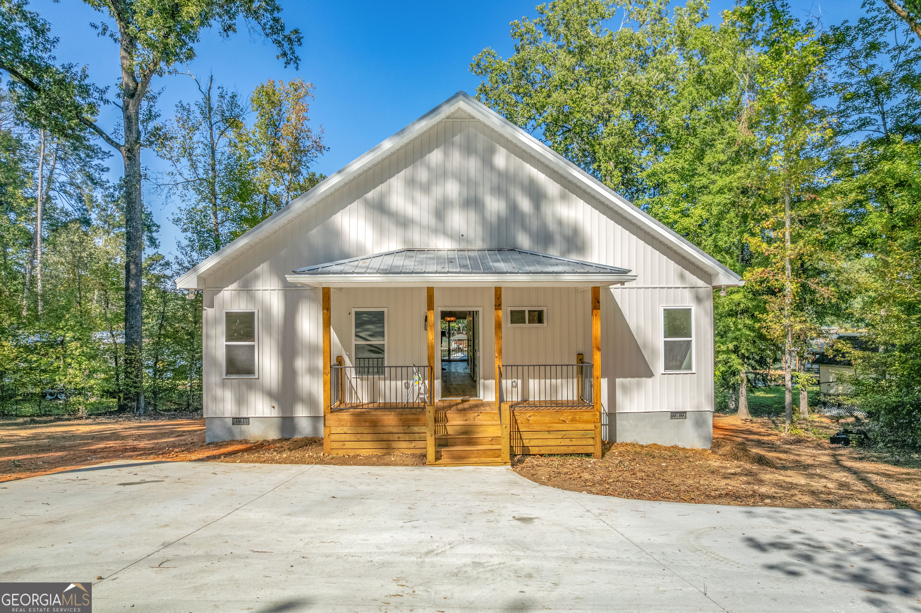 232 Scenic Way Property Photo 3