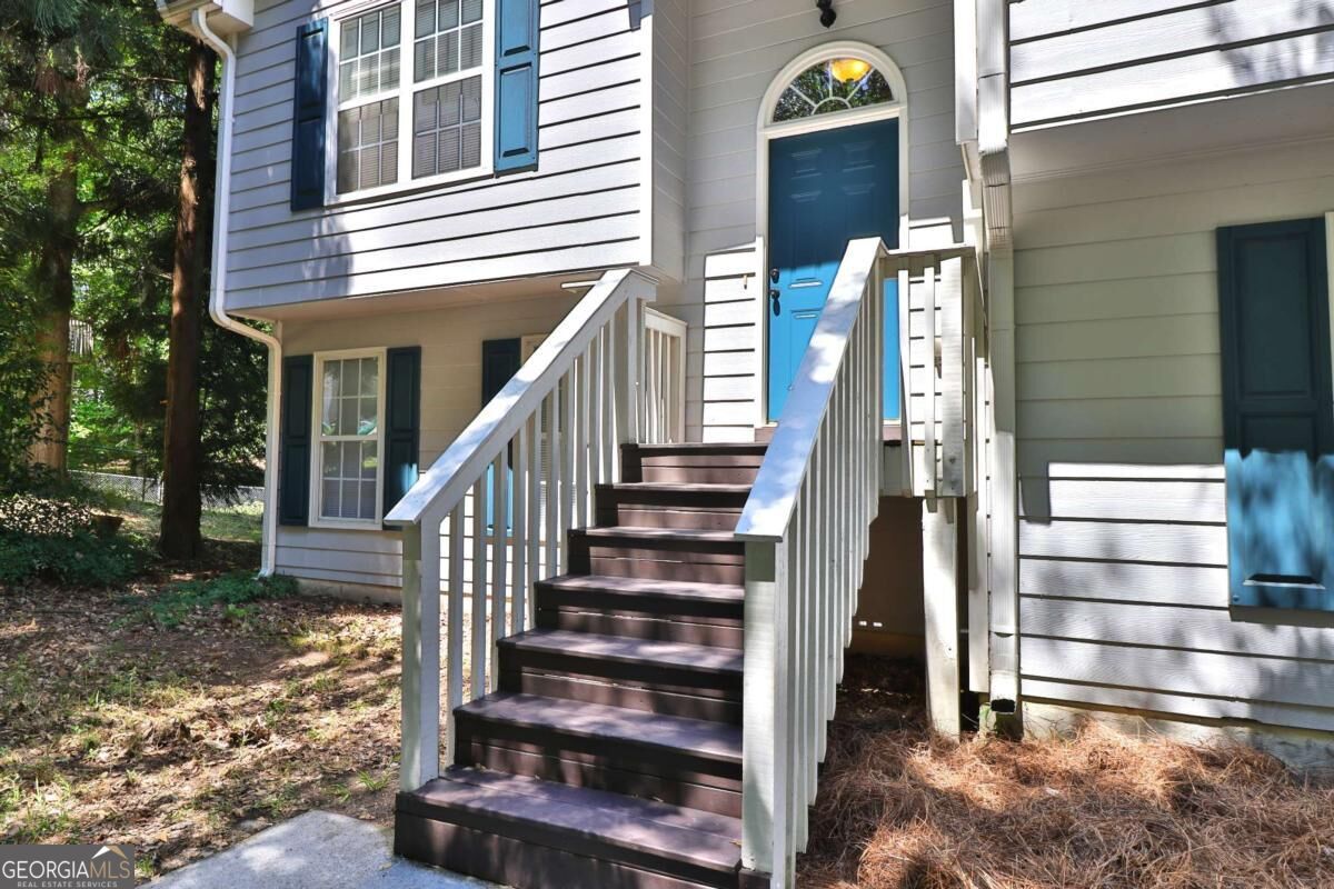 353 Fall View Court Property Photo 7