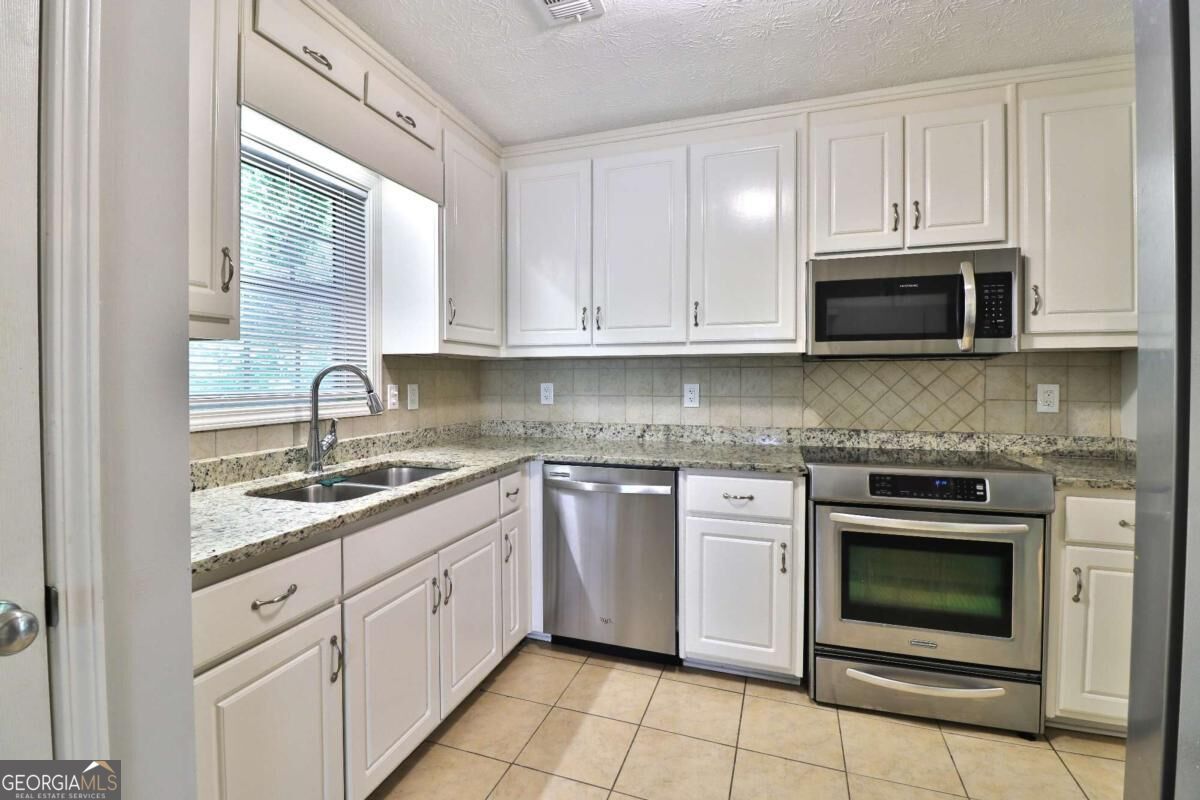 353 Fall View Court Property Photo 19