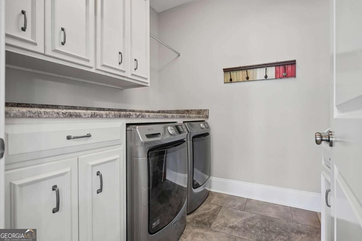 111 Ashley Court Property Photo 34