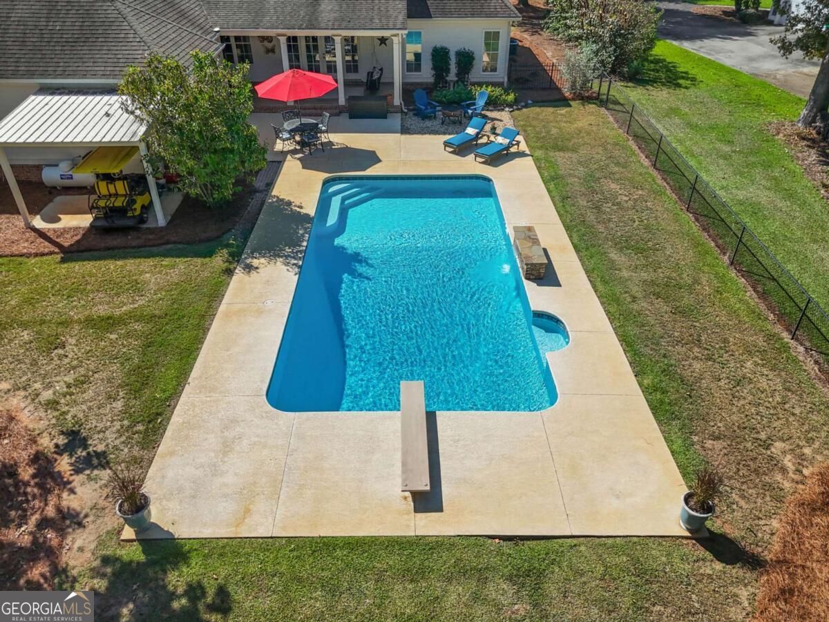 111 Ashley Court Property Photo 44