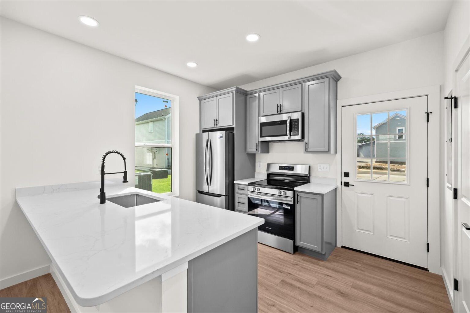 904 S Hamilton Street Property Photo 14