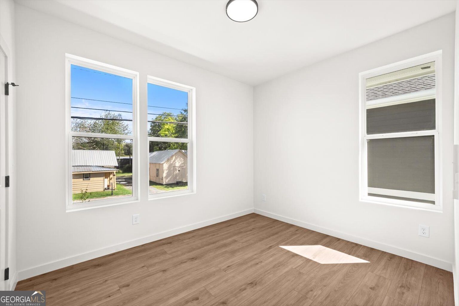 904 S Hamilton Street Property Photo 30