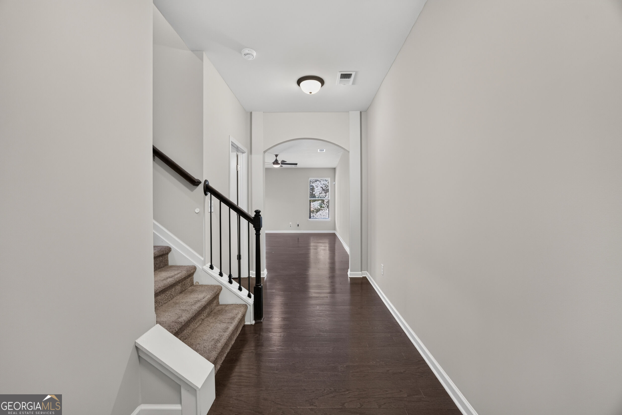 7113 Creeksong Drive Property Photo 3