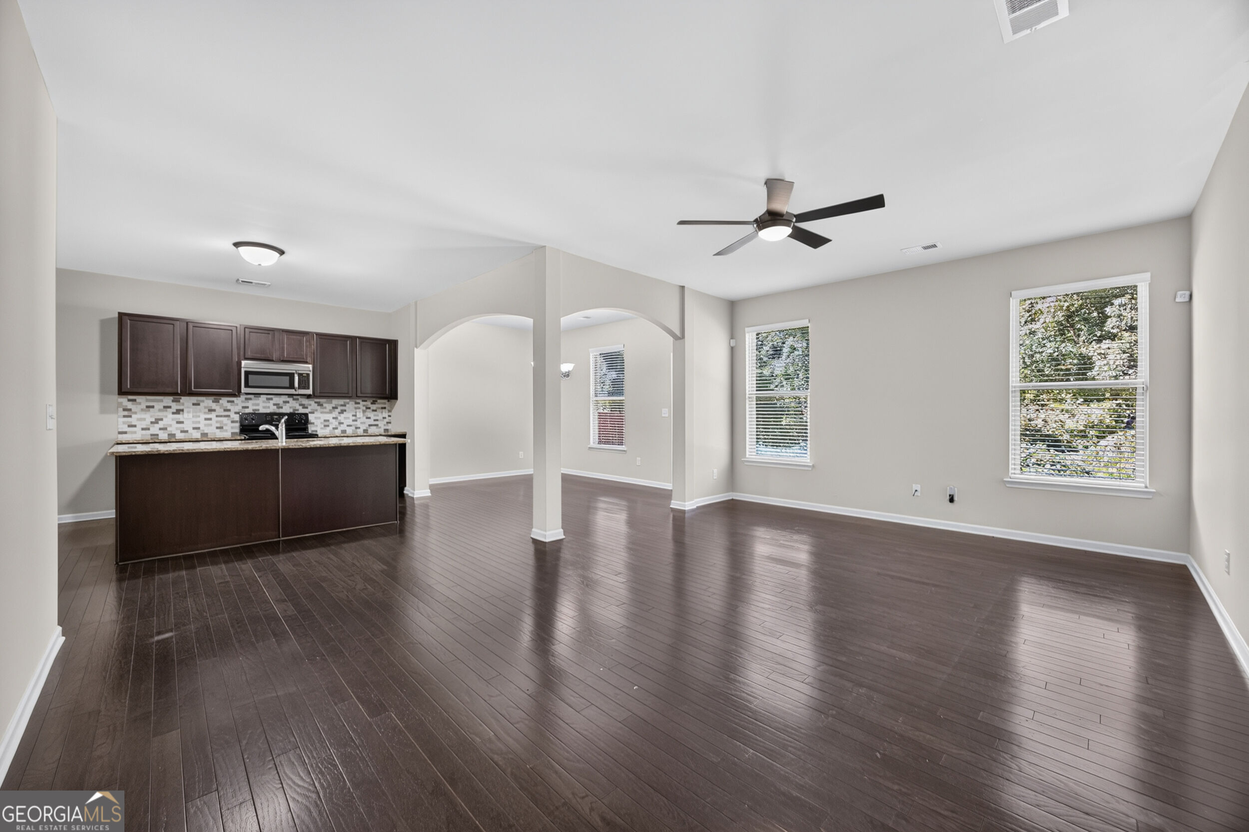 7113 Creeksong Drive Property Photo 5