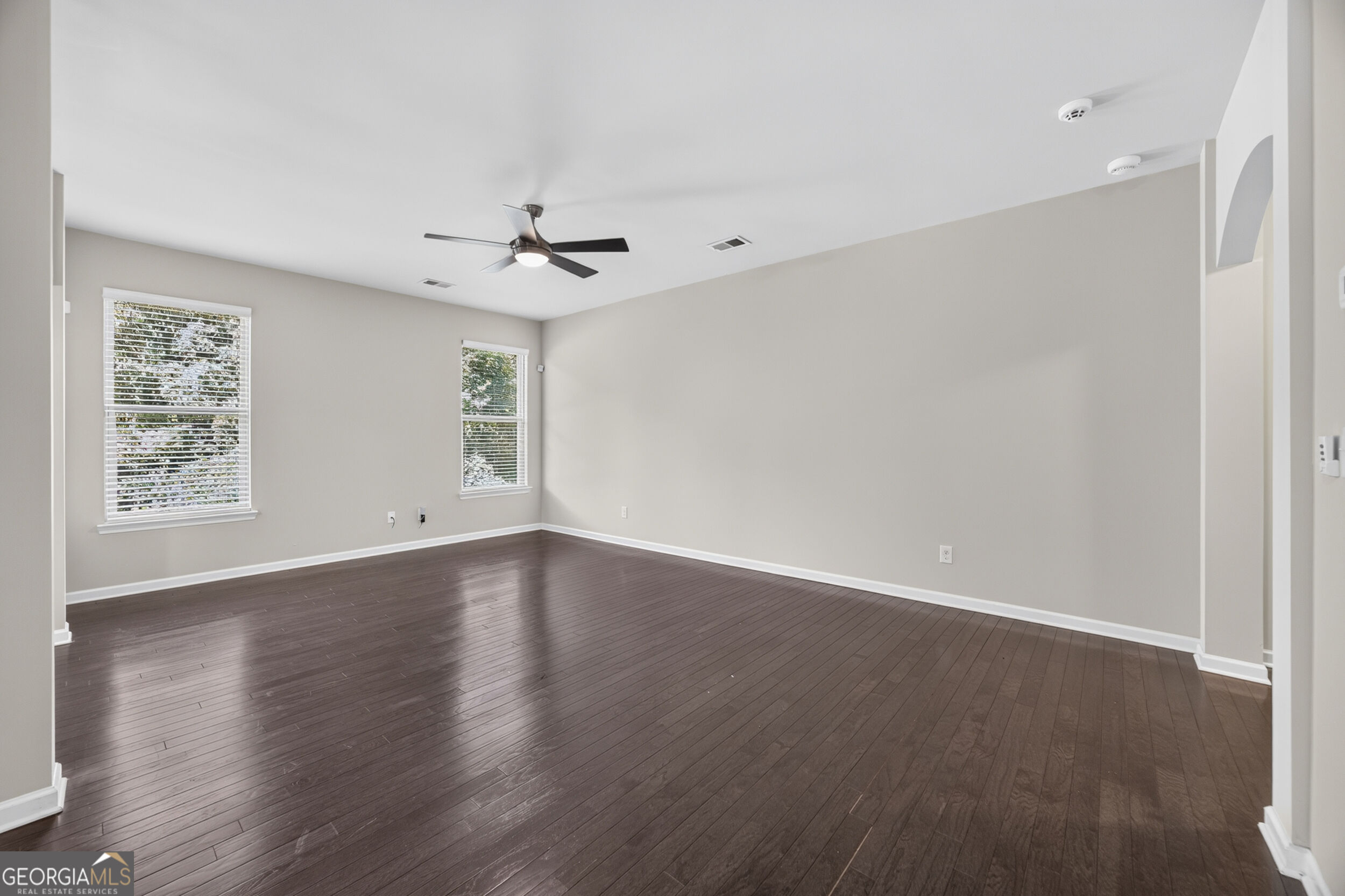 7113 Creeksong Drive Property Photo 6