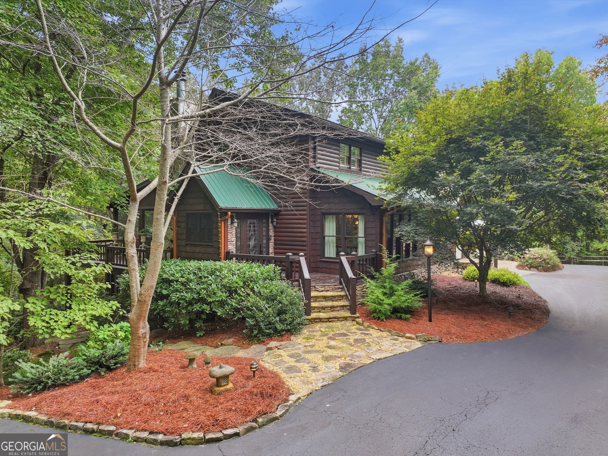 205 Minnehaha Trail Property Photo 2