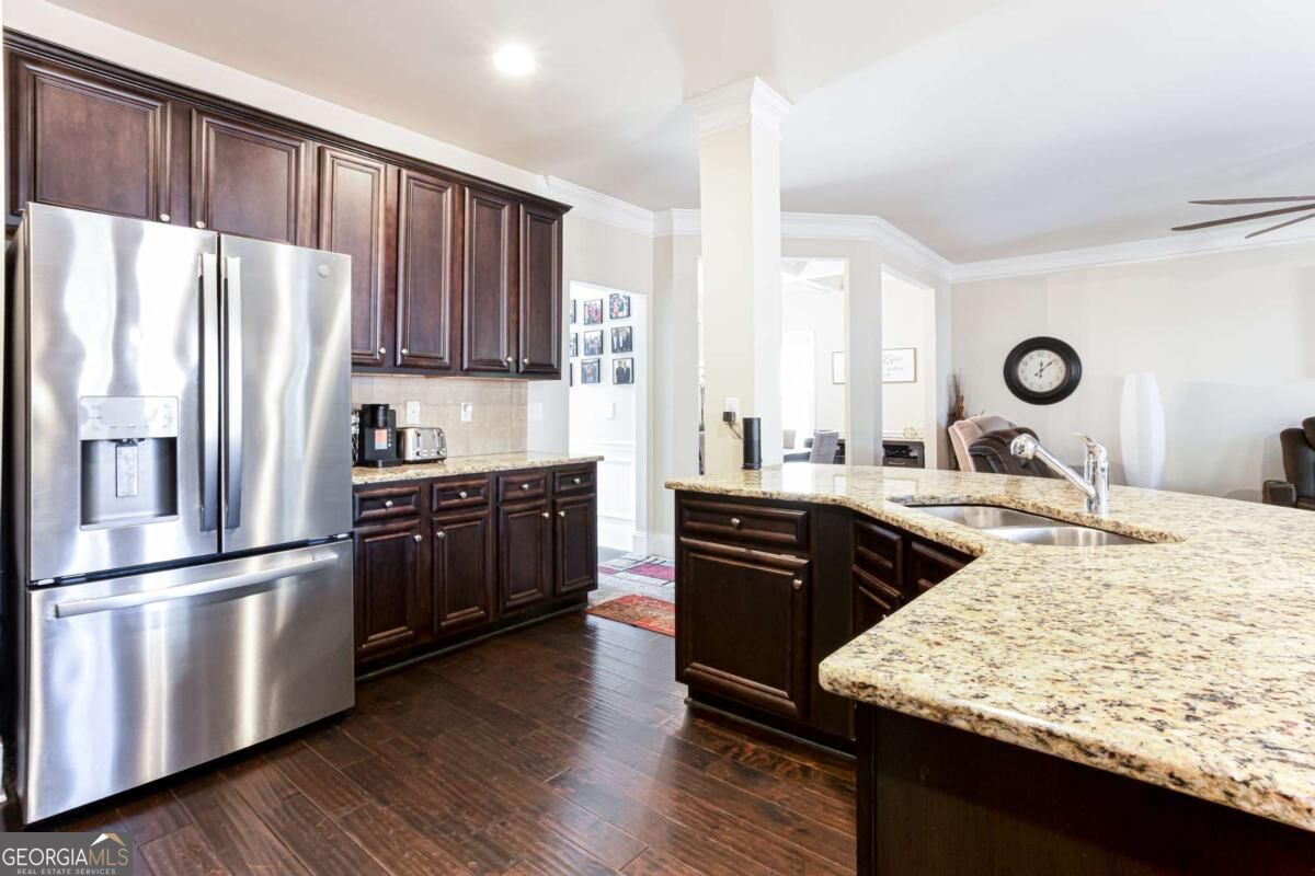 100 Regency Place Property Photo 17