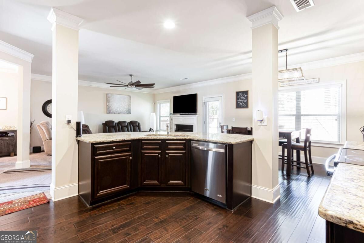 100 Regency Place Property Photo 19