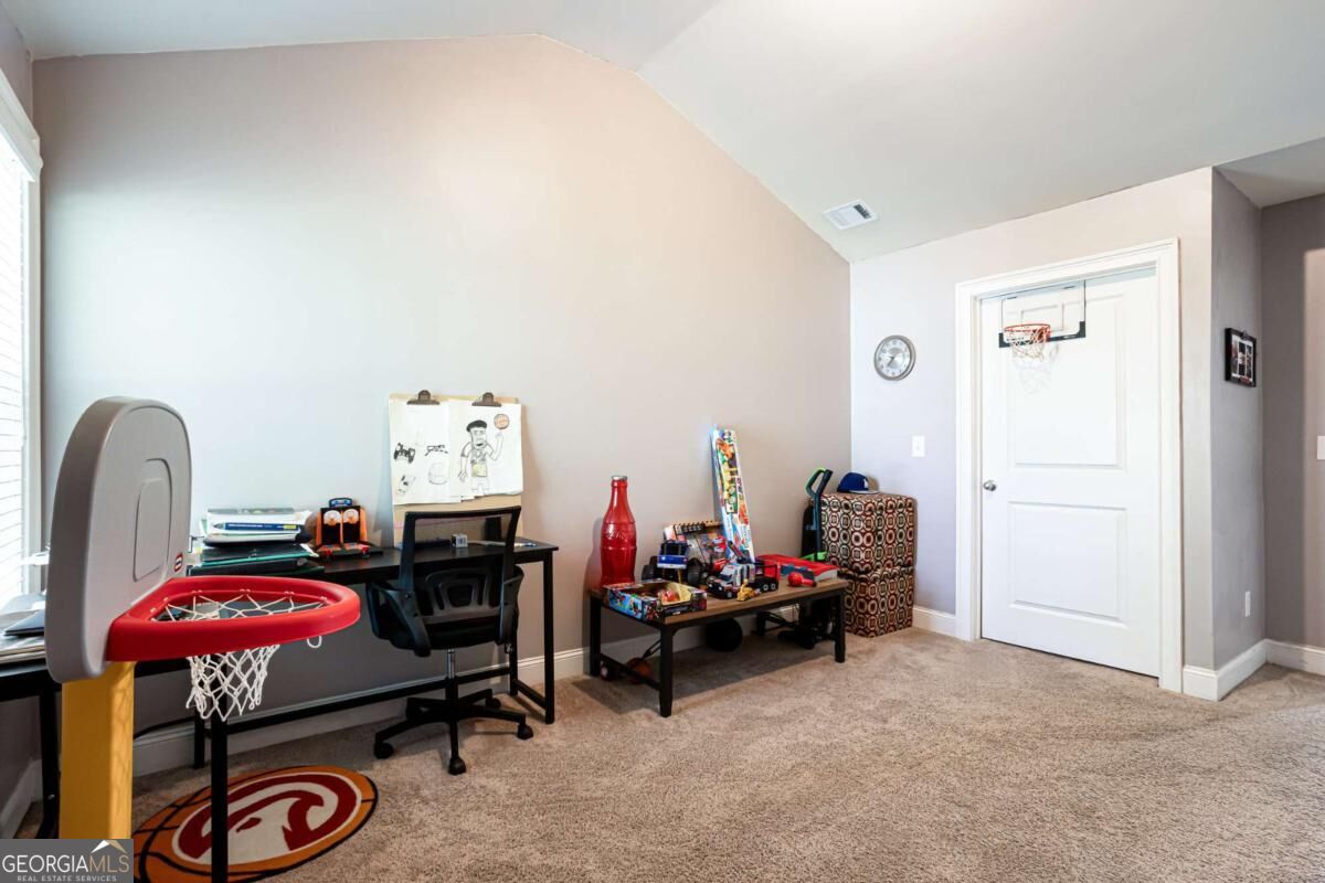 100 Regency Place Property Photo 31