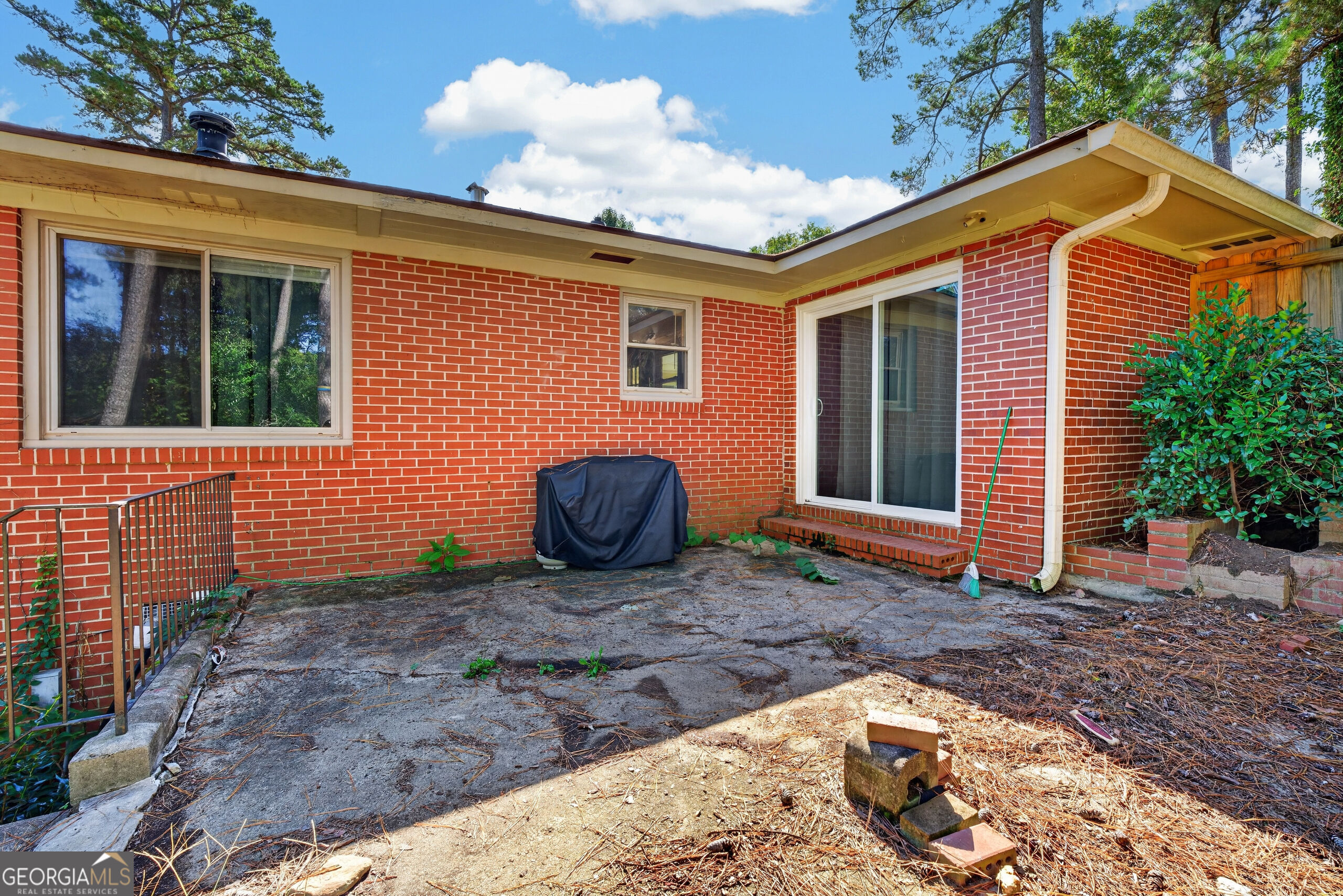 720 Forest Ridge Drive W Property Photo 38
