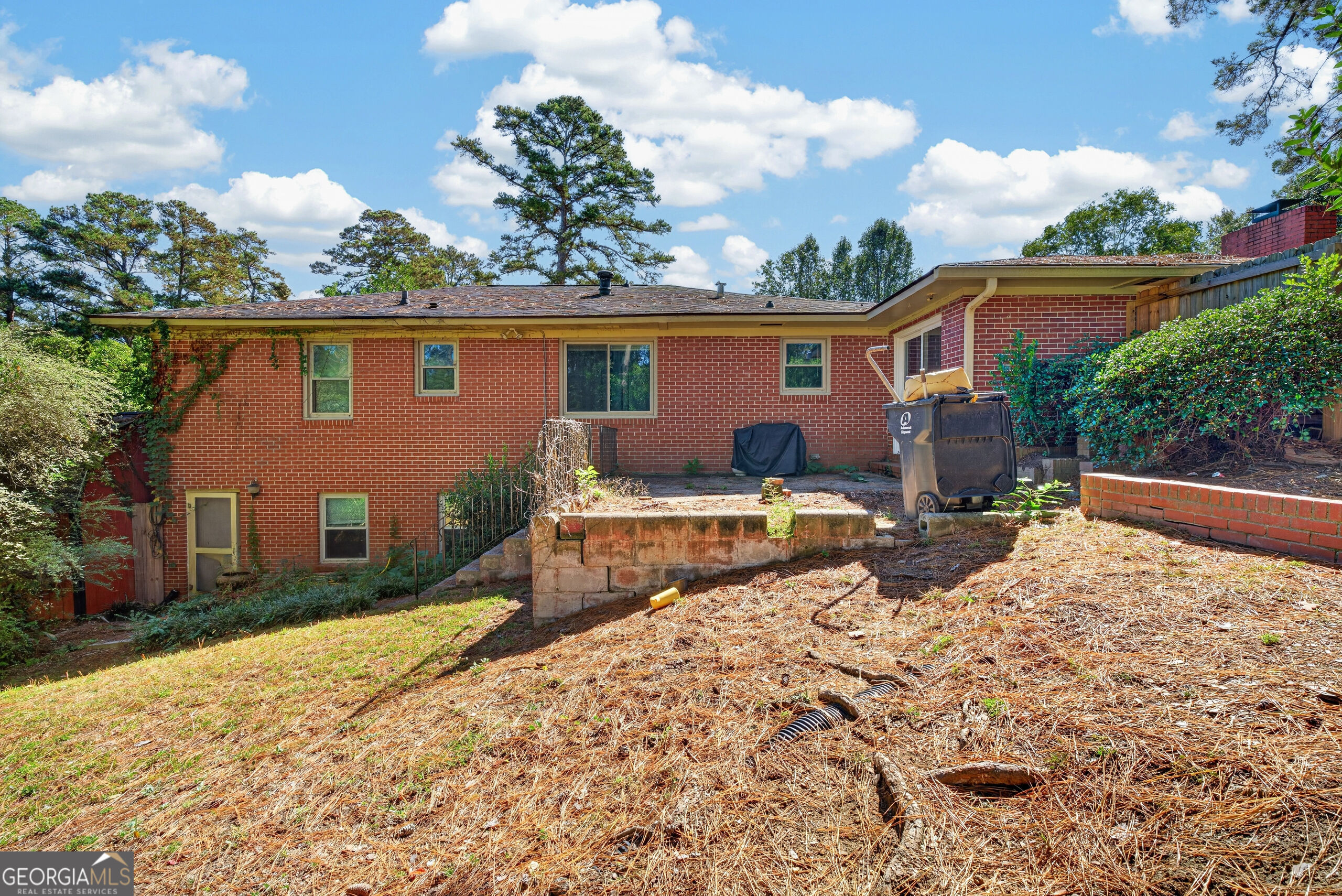 720 Forest Ridge Drive W Property Photo 40