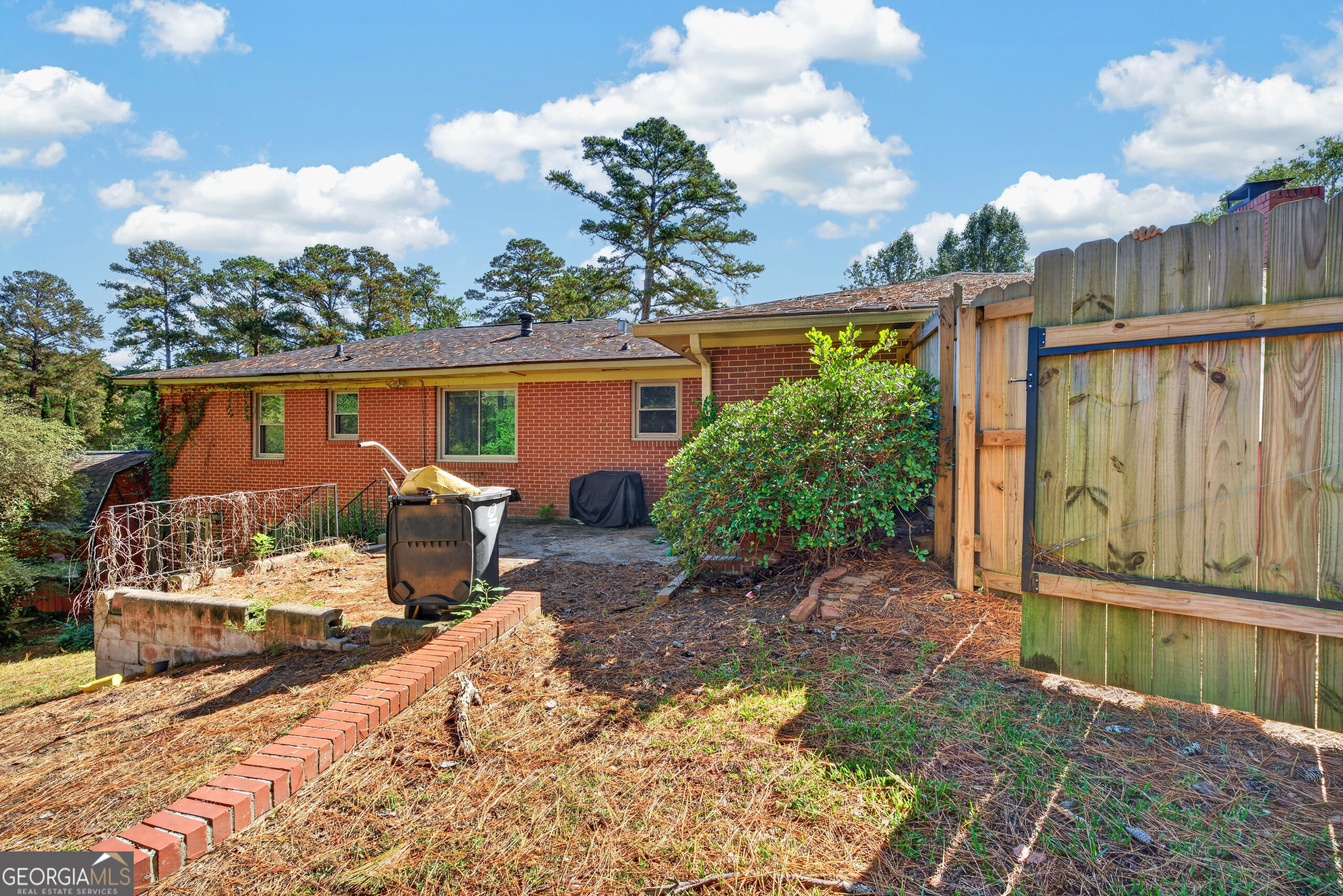 720 Forest Ridge Drive W Property Photo 43