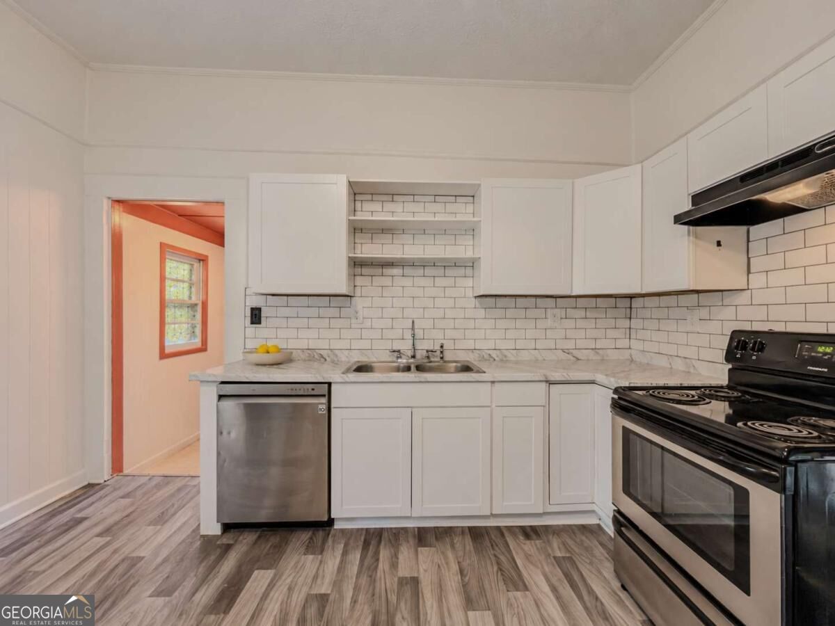 120 Norris Street Property Photo 7