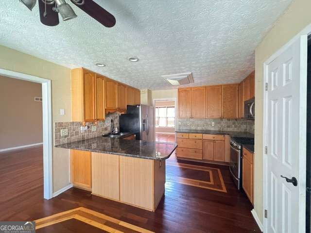 2810 Quince Lane Nw Property Photo 3