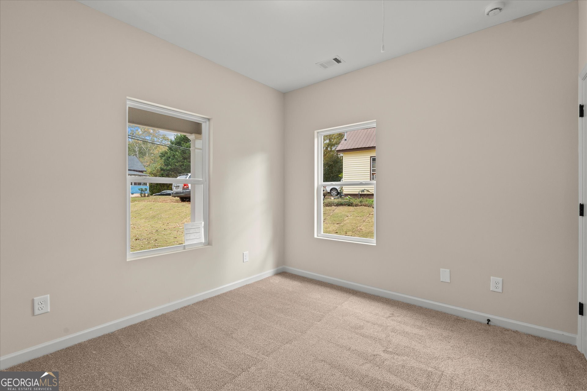 654 King Street Property Photo 20