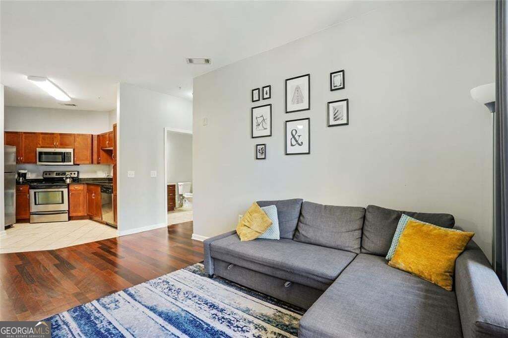 870 Mayson Turner Road Nw # 1127 Property Photo 5