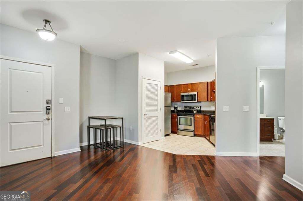 870 Mayson Turner Road Nw # 1127 Property Photo 6