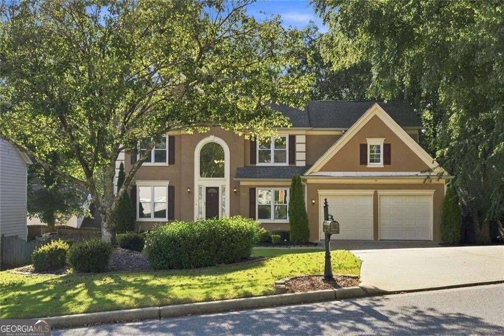 425 Fairford Lane Property Photo 2