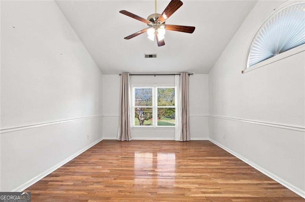 425 Fairford Lane Property Photo 27