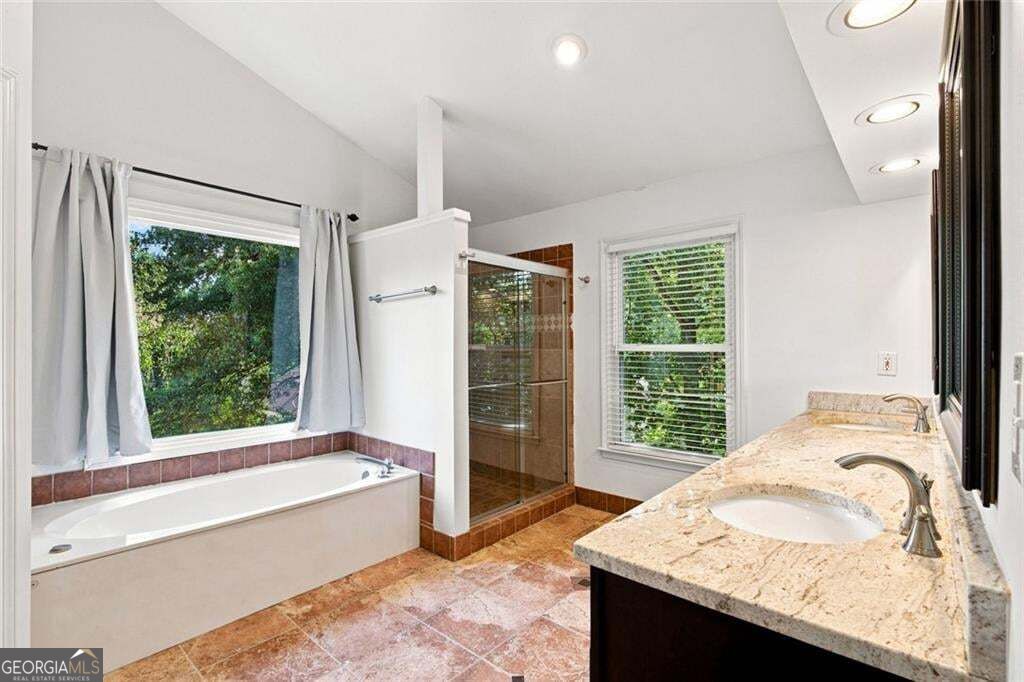 425 Fairford Lane Property Photo 29