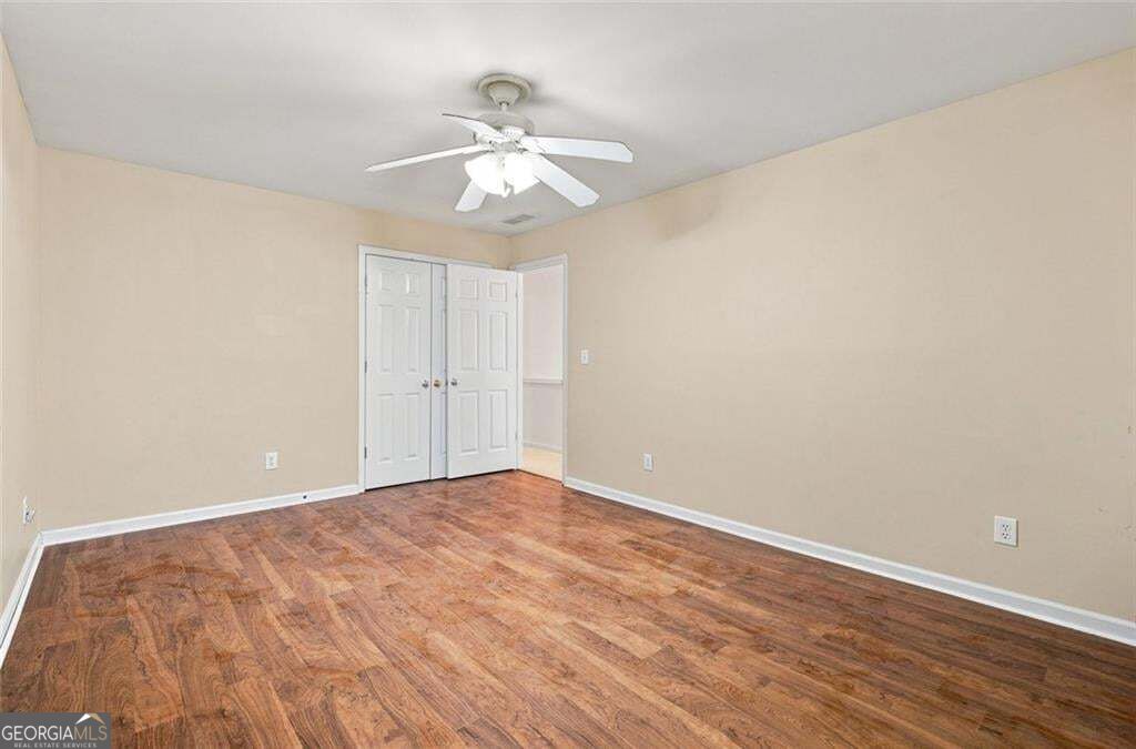 425 Fairford Lane Property Photo 36