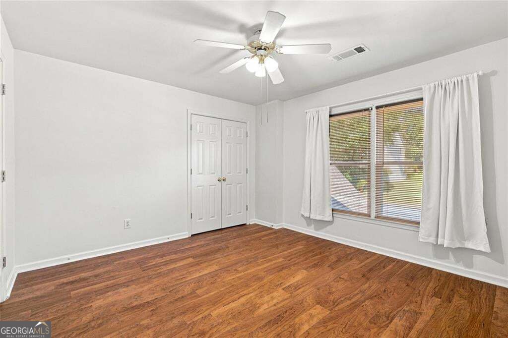 425 Fairford Lane Property Photo 37