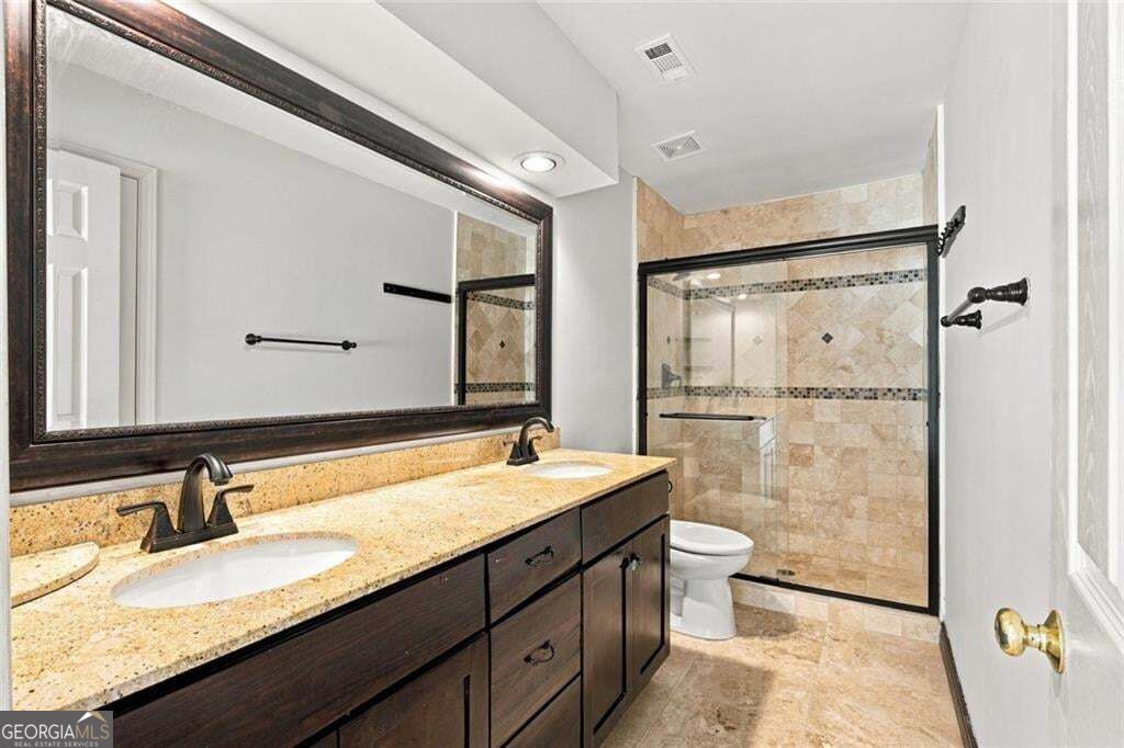 425 Fairford Lane Property Photo 39